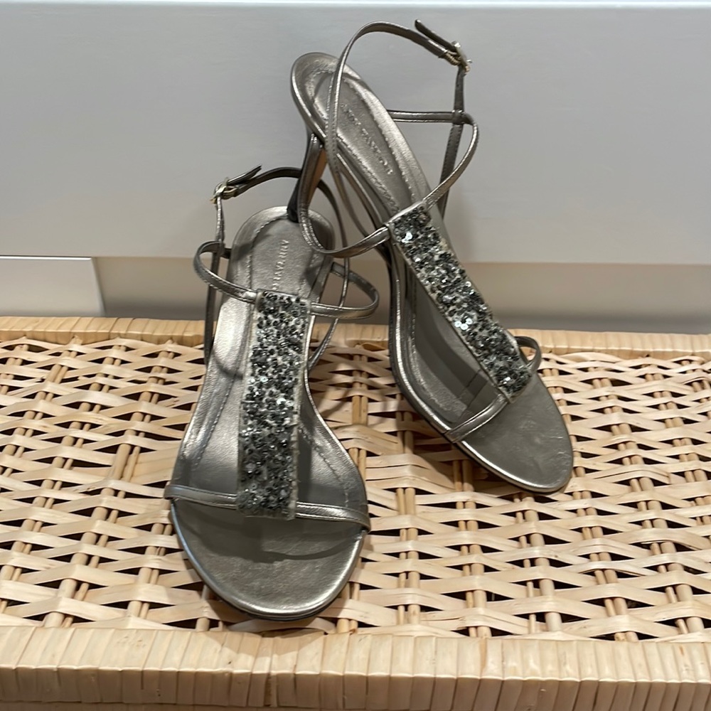 Woman’s Ann Taylor 2 inch high heels, still in their original box!!